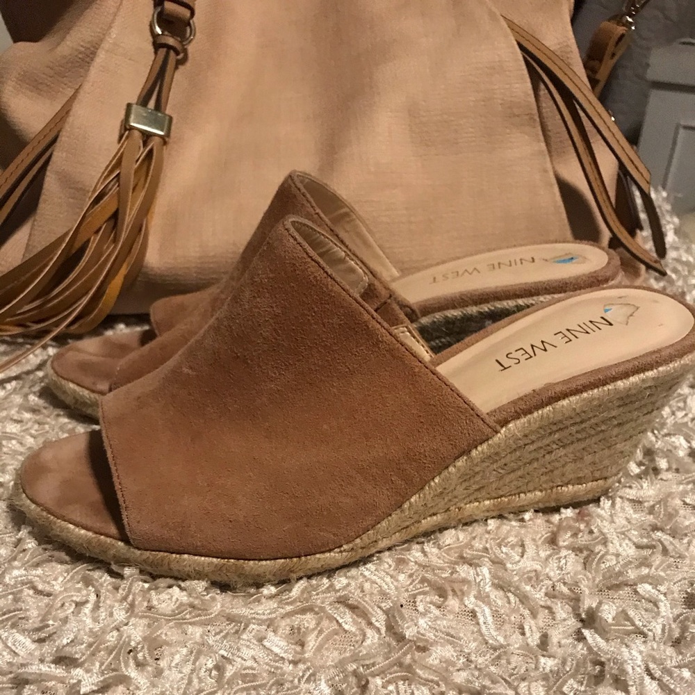 Shoes - Picture 3 of 5